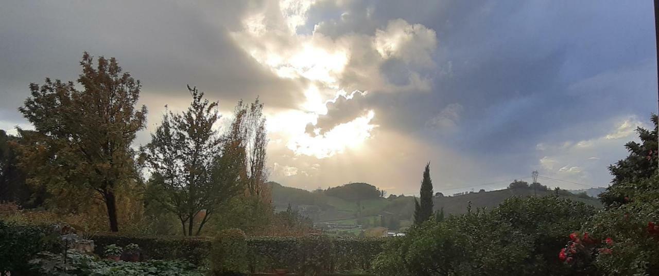 Il Fienile Del Colle Villa Pescia Eksteriør billede